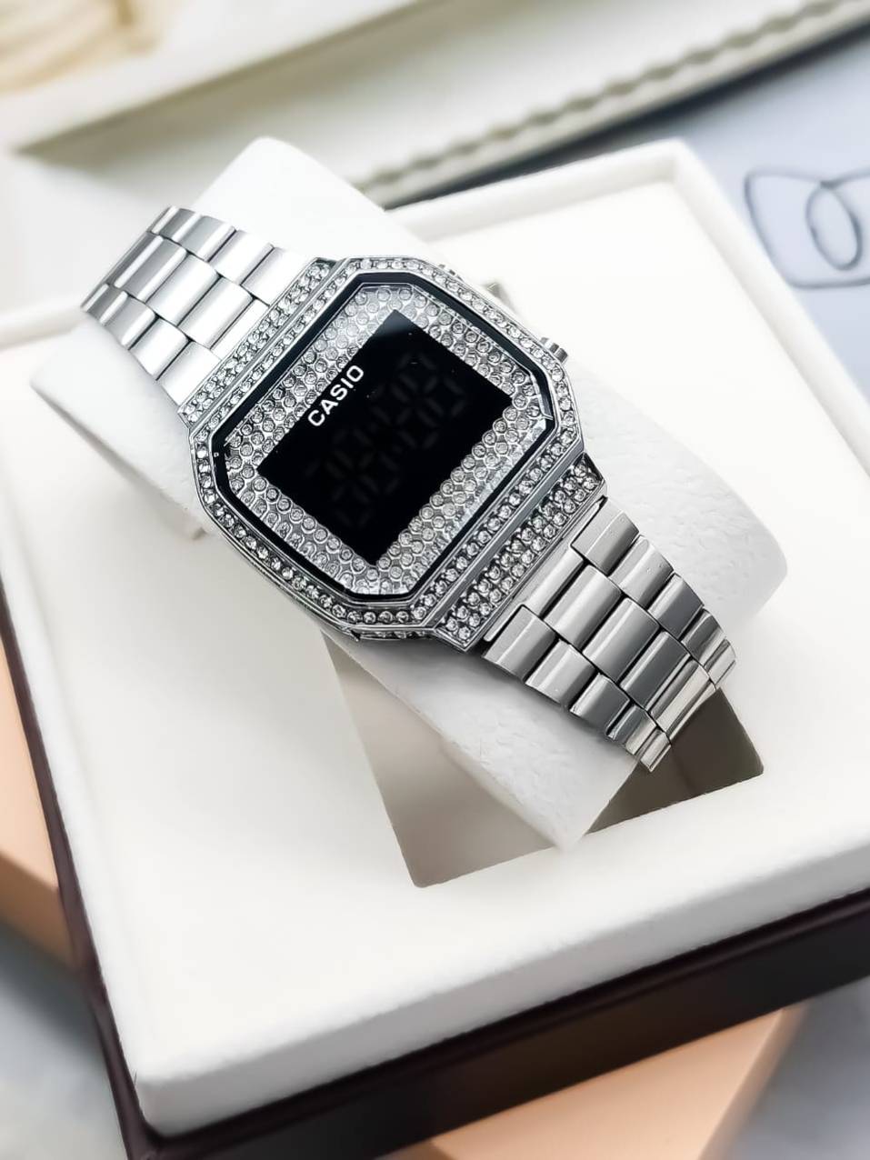 Casio®- Retro L.E.D.