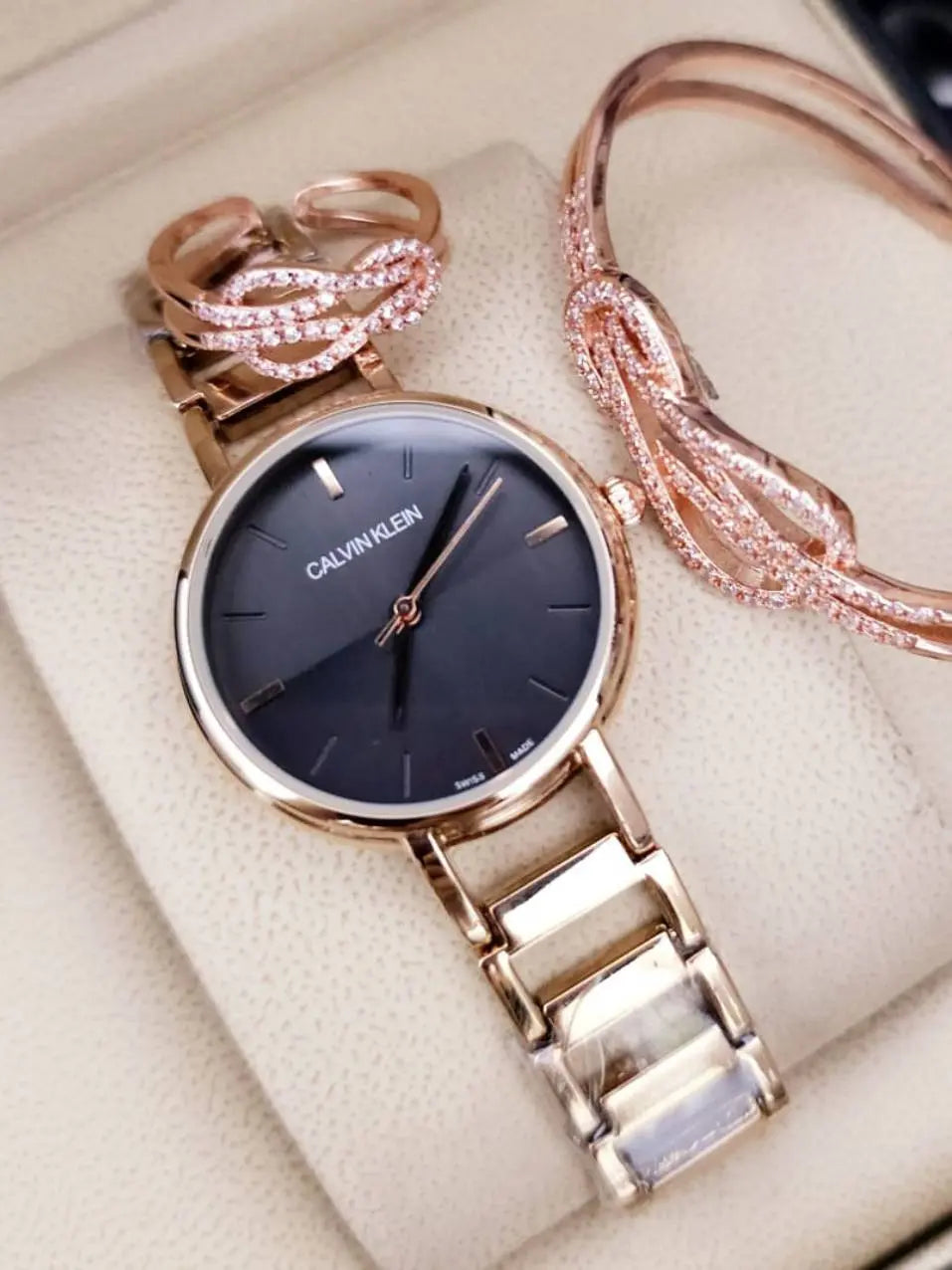 CALVIN KLEIN Vetro™