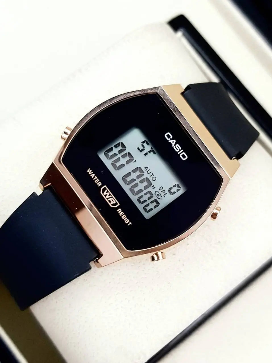Casio®- Retro