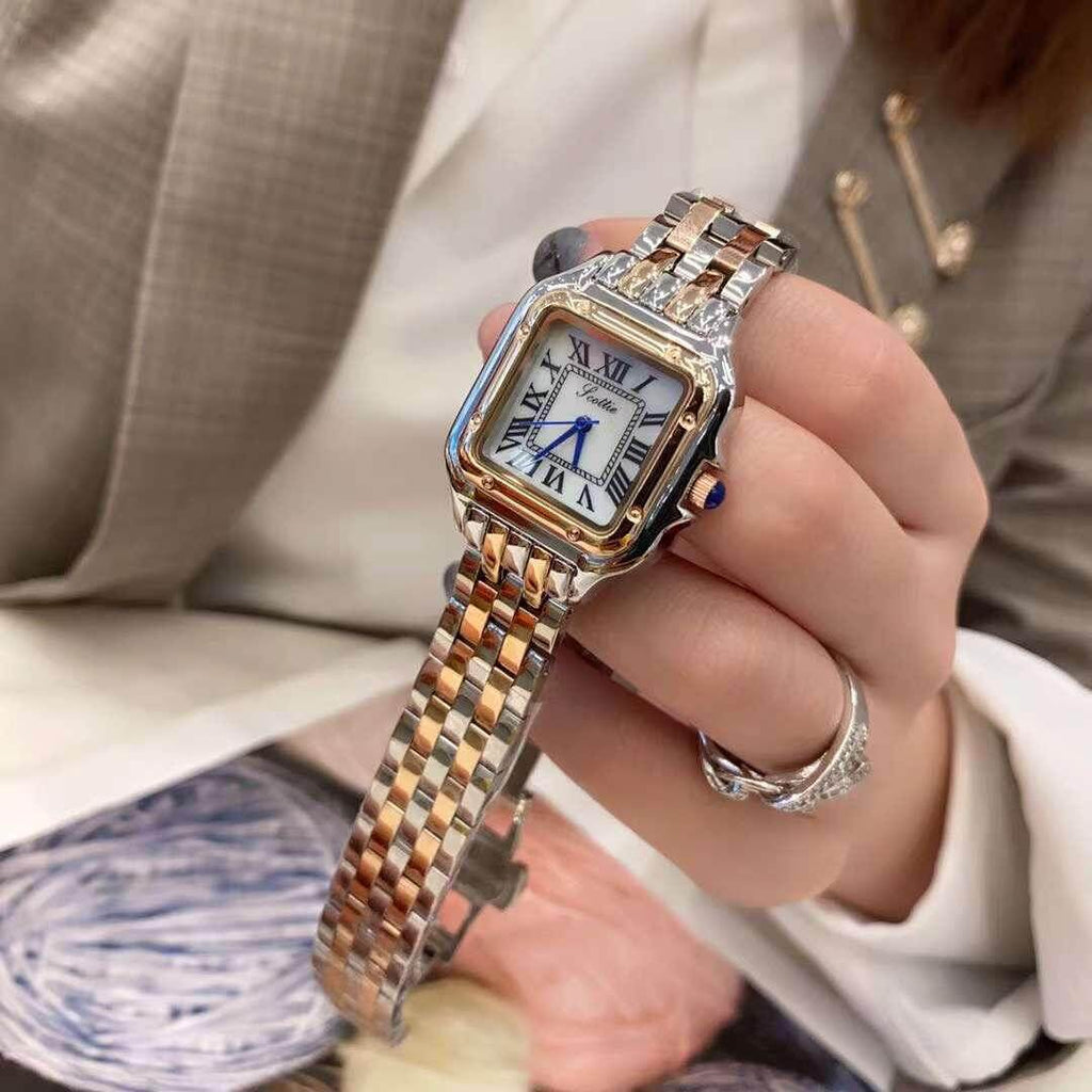 Lady Scottie| Clásico Números Romanos